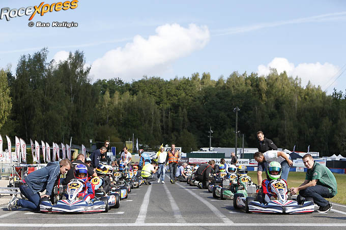 MiniMax Kay en Glenn van Berlo op eerste startrij